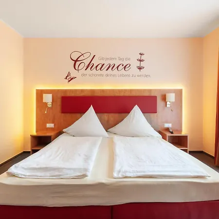 Ξενοδοχείο με διαμερίσματα Haefner