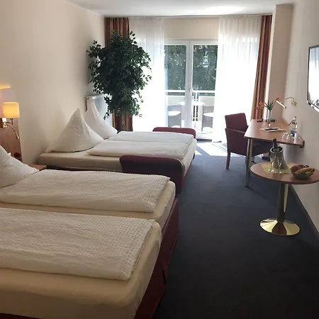 Häfner 3*