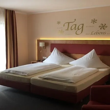 Ξενοδοχείο με διαμερίσματα Haefner 3*